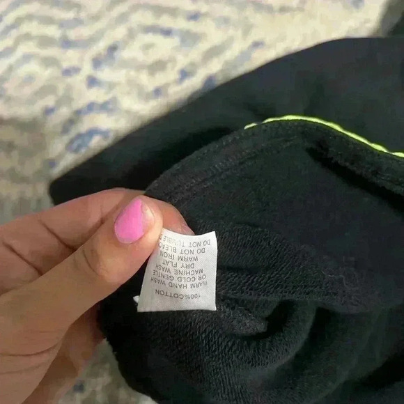 I.AM.GIA Mercury Hoodie in Black & Neon Xsmall - Picture 4 of 5